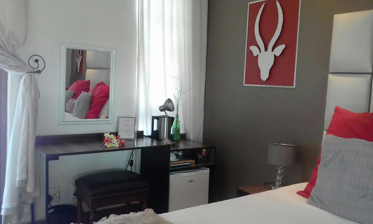 פאלאבורווה Cu Guest House מראה חיצוני תמונה