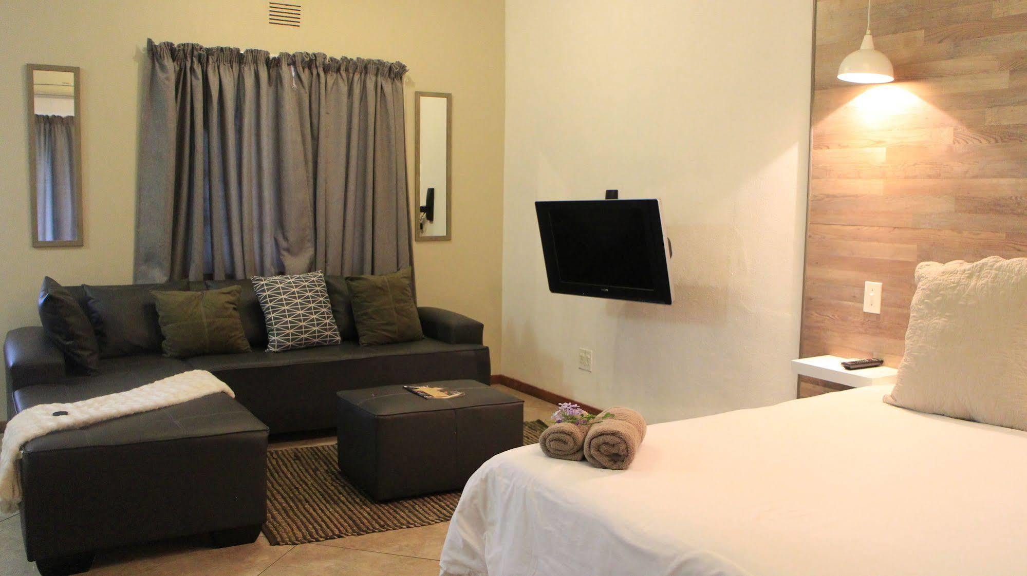 פאלאבורווה Cu Guest House מראה חיצוני תמונה