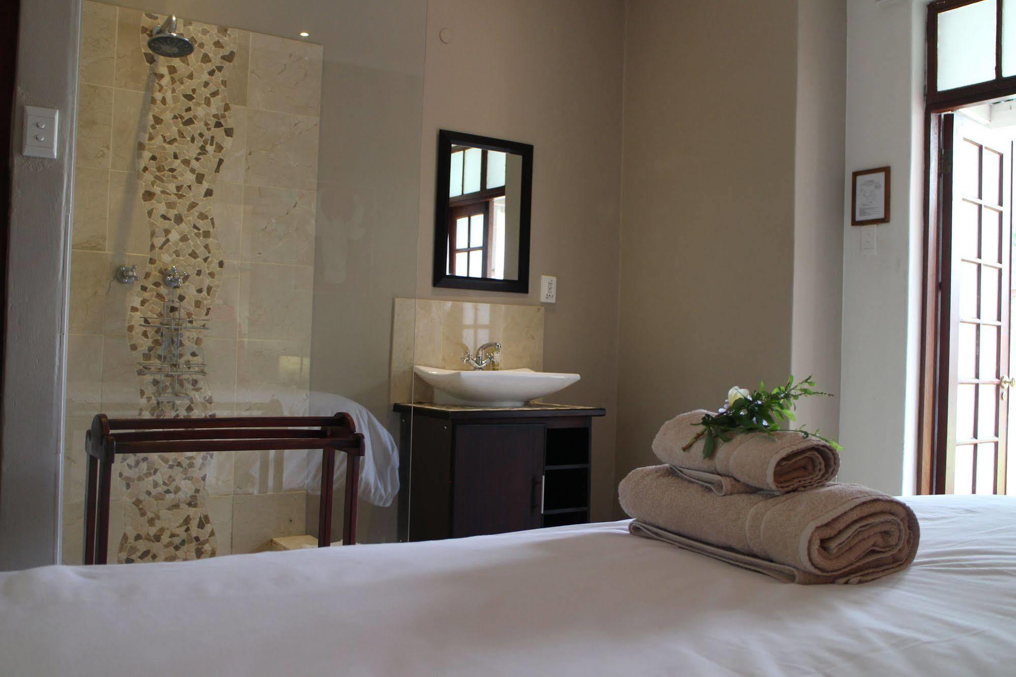 פאלאבורווה Cu Guest House מראה חיצוני תמונה